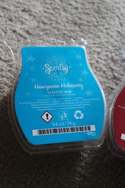 Scentsy - Tilia Warmer and Honeymoon Hideaway Scent Review
