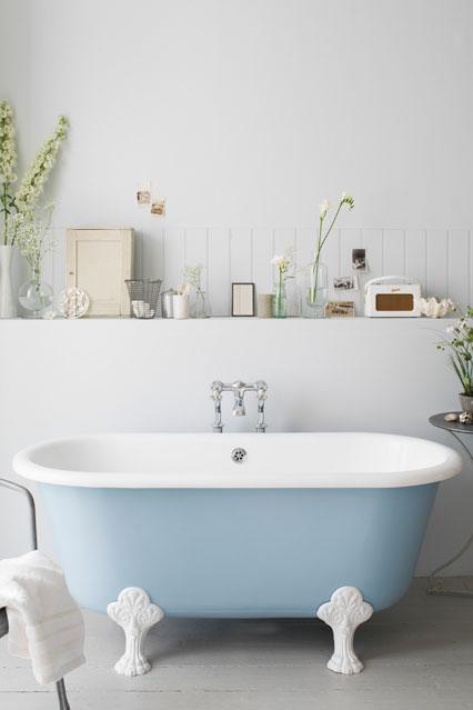 Light blue bathtub