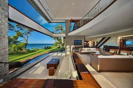 Tropical home in Maui with a view