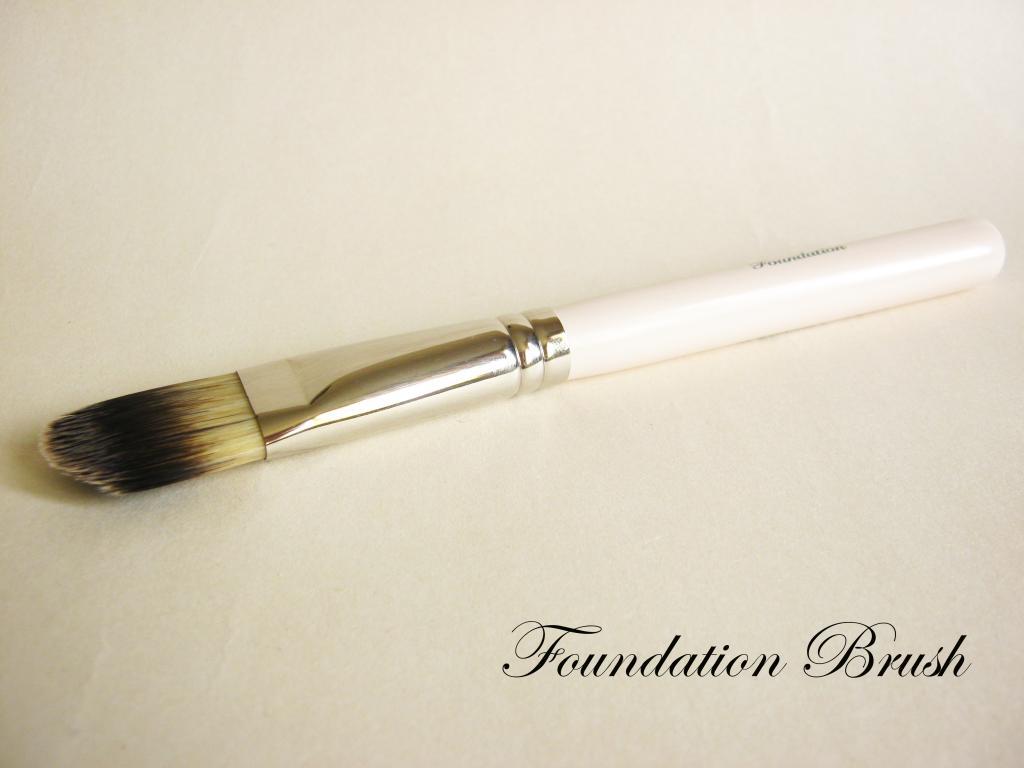 The Vintage Cosmetic Company - Makeup Brushes