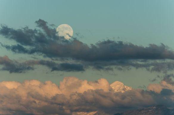 your-supermoon-pictures-2013-mt-blanc-switzerland_68739_600x450