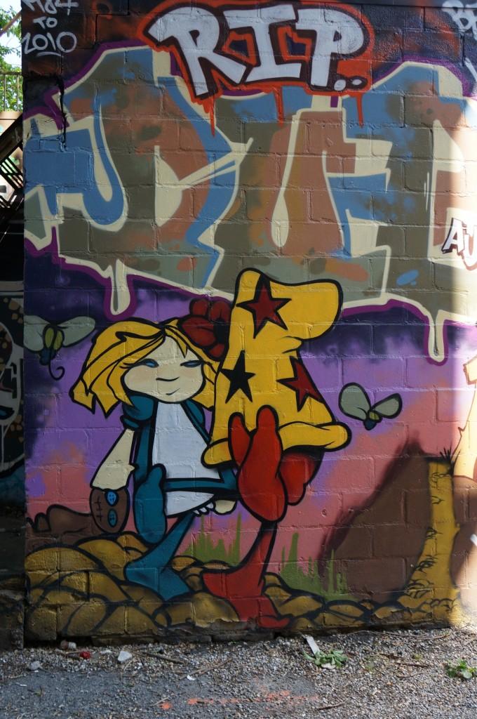 Toronto Street Art Graffiti 23