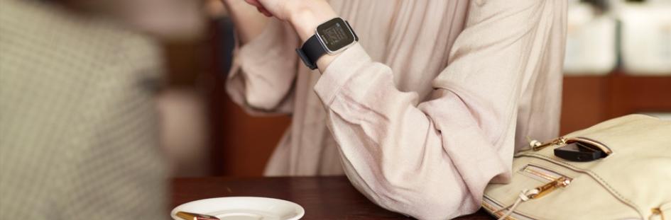 Modern design of smartwatch 2