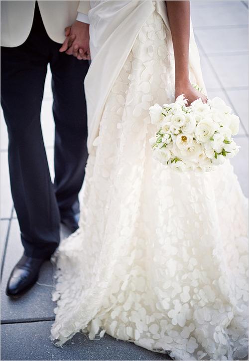 everythingsparklywhite:

In love with the detail on this dress