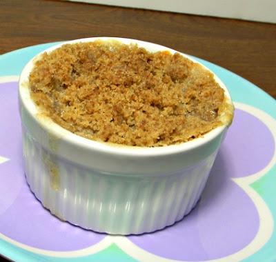 Mini Dutch Peach Crumb Pie