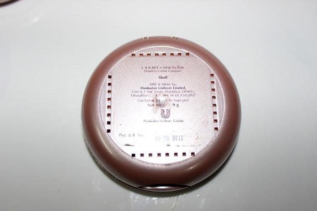 Lakme 9 to 5 Flawless Creme Compact (Shell)