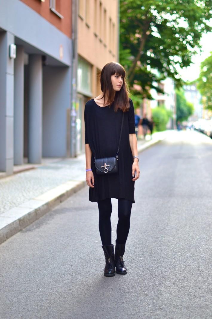 all black moto boots dress outfit