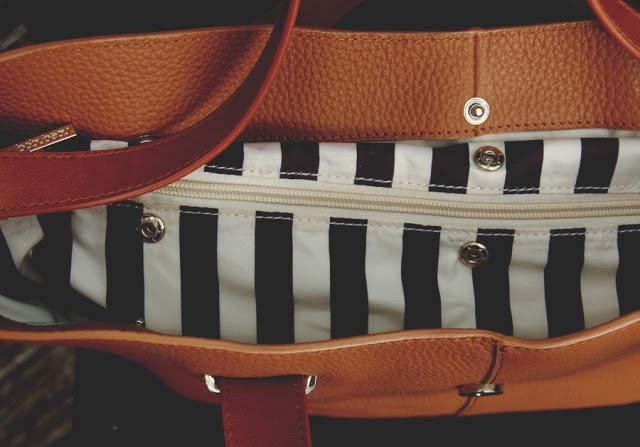 BabyBeau Ellie Tan Changing Bag Review