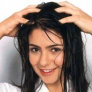 How to Eliminate Dandruff in the Hair Naturally