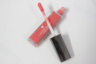 Review and Swatches | Lakme Absolute Gloss Stylist  Lip Glosses (Coral Sunset, Burgandy Burn, Rust Crush and Berry Cherry)