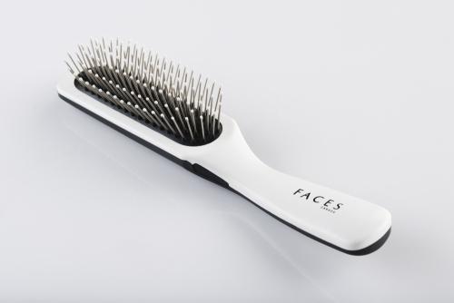 FACES Slim Cushion Brush. Rs 189