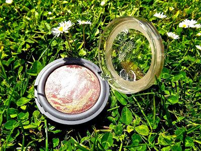 Accesorize Blusher in 'Scandal'