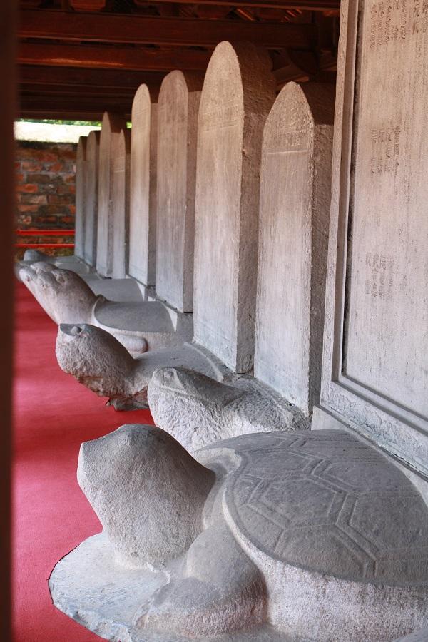 tortoise stelae hanoi