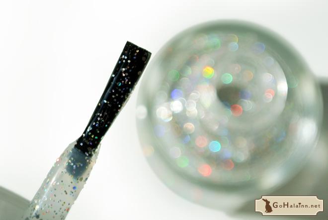 Review: TonyMoly Nail Lacquer Glitter #GP01 Hologram