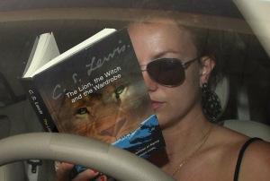 Britney Spears reads The Lion, the Witch and the Wardrobe