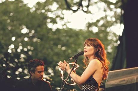 IMG 8731 620x413 SHE & HIM, CAMERA OBSCURA PLAYED CENTRAL PARK ON SATURDAY NIGHT [PHOTOS]