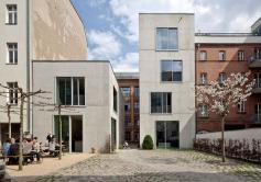 Courtyard Canteen by David Chipperfield Architects