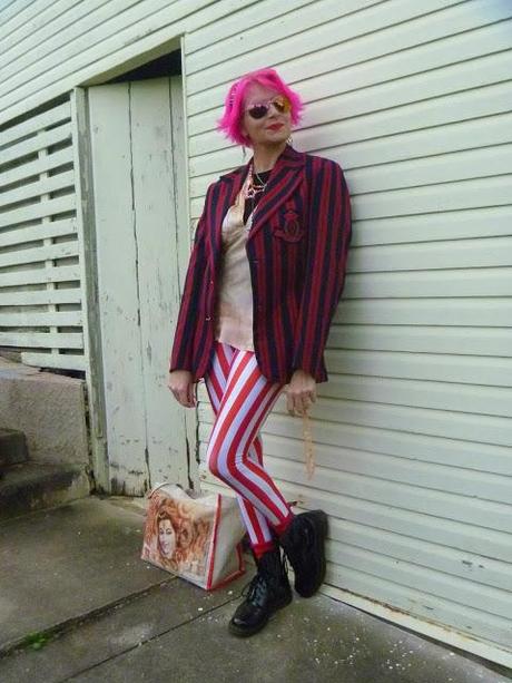 Hi, I'm Candy and I'm a Stripe-aholic Hi, I'm Candy and I'm a Stripe-aholic