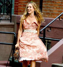 Carrie Bradshaw, Sarah Jessica Parker, Fashion, Style, NYC, New York, Street Style, Sex and the city, Celebrity, icon, Dior, skirt, Abu Dhabi, Morroco