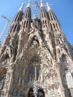 Barcelona: Ciutat De Gaudi