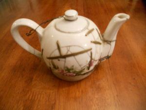 Mended Teapots – A Re-post