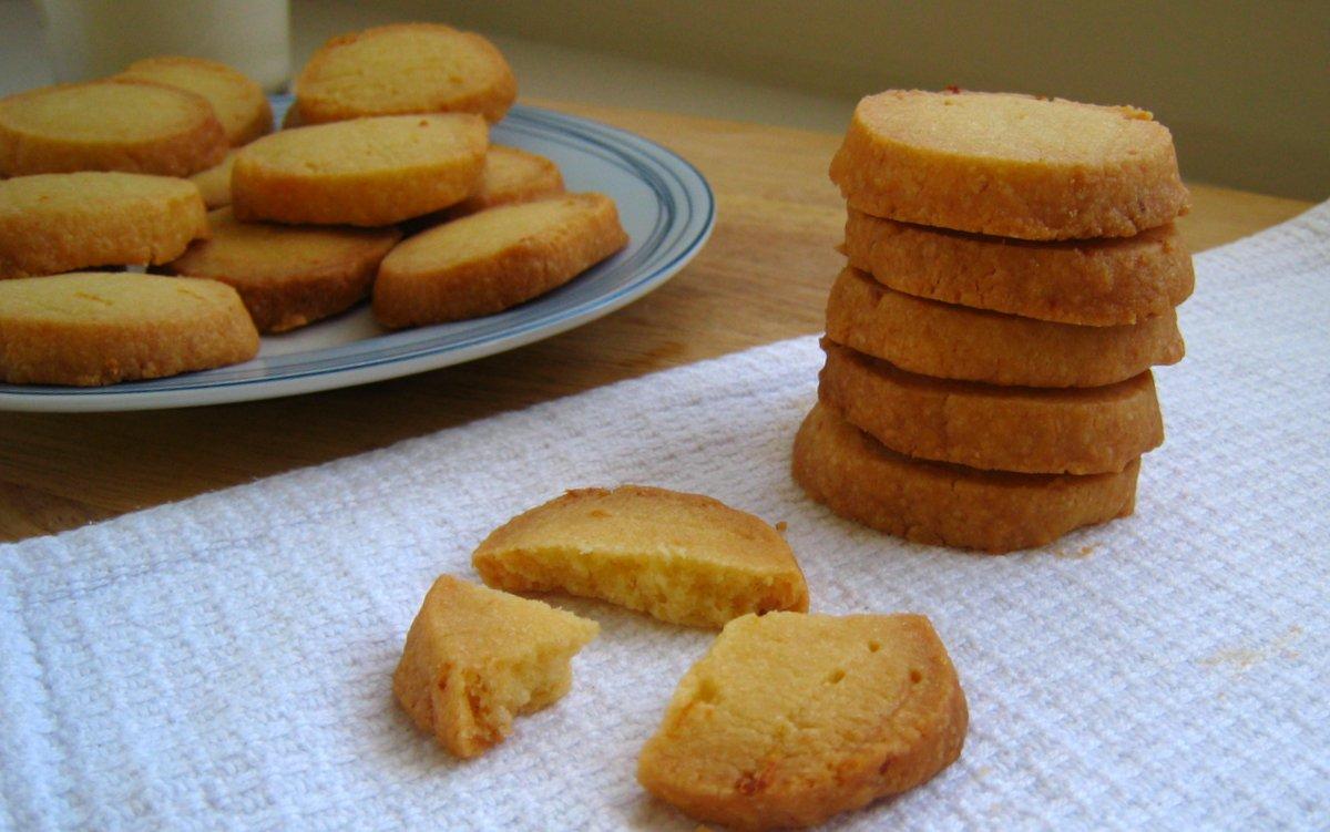 Lemon Shortbread Biscuits