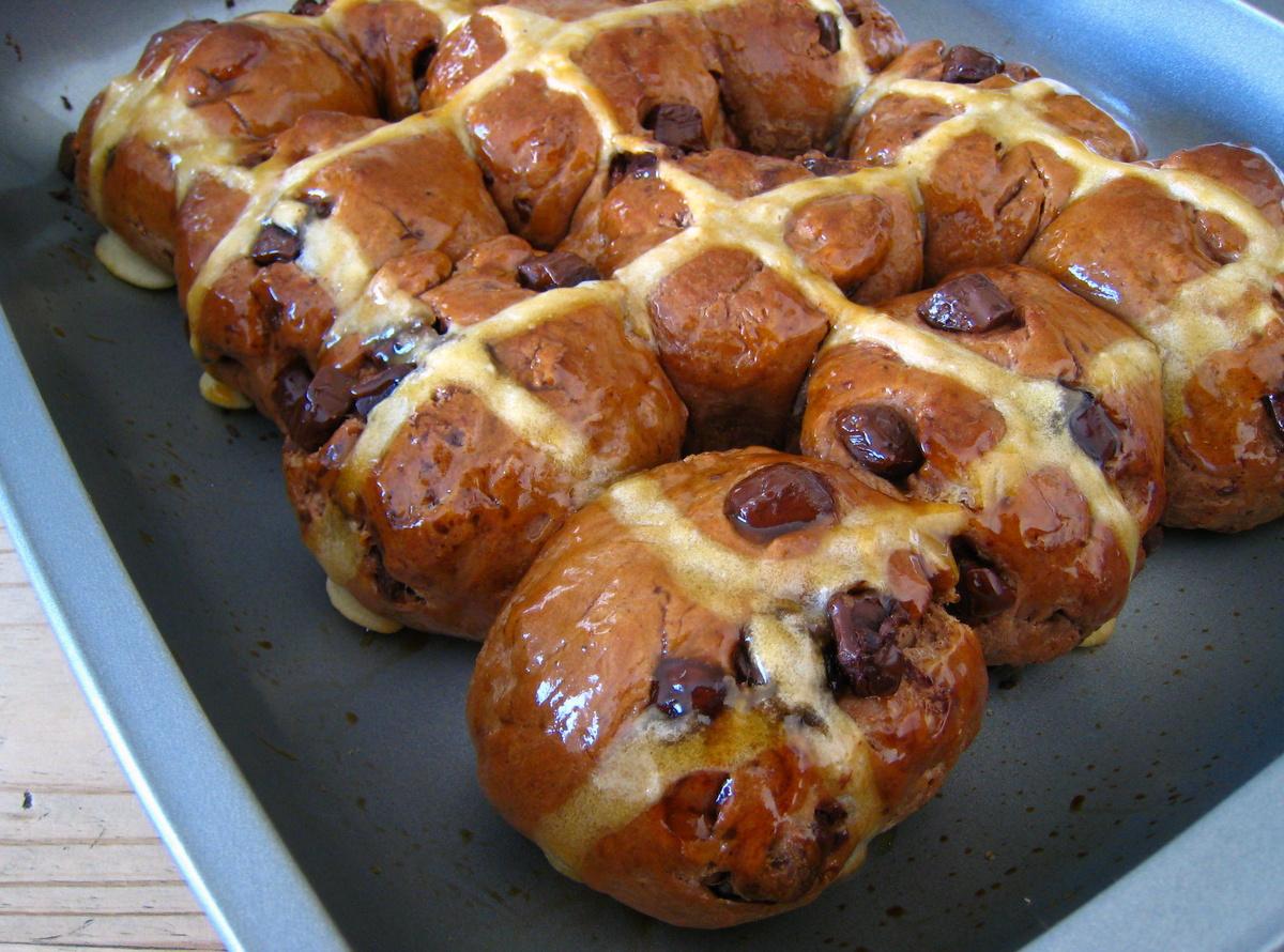 Chocolate Hot Cross Buns