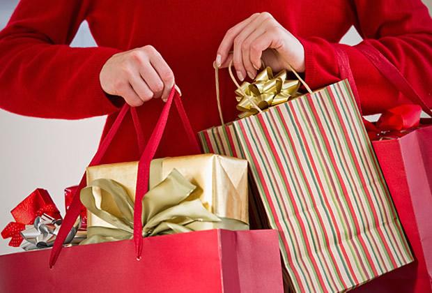 Shopping Tips That Work: How To Spend Less While Shopping For Gifts