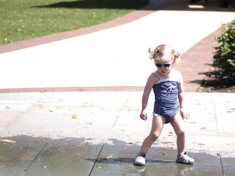 Weekend P7060895 copy Weekend