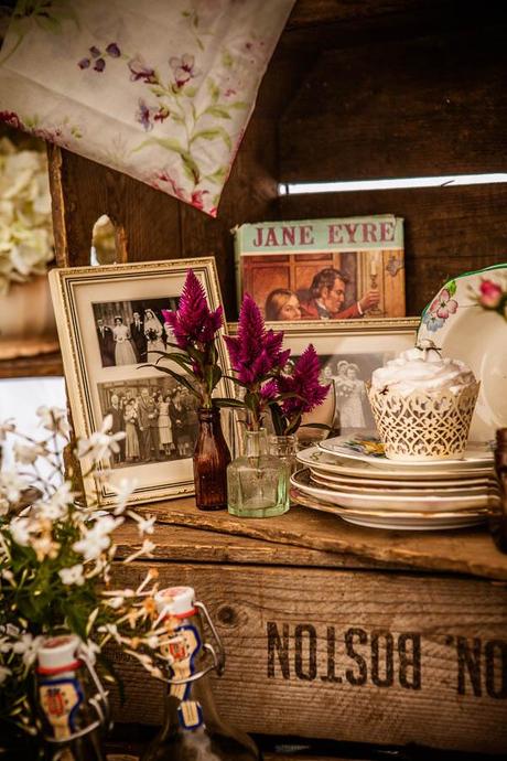 Rustic vintage wedding ideas shoot Lumiere Photography (9)