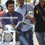 Yevadu-Freedom-Song-Working-Stills-Pics-Photos-Images-Gallery-2