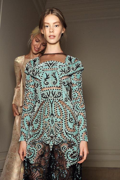 d-aisychain:

girlannachronism:

Valentino fall 2013 couture...