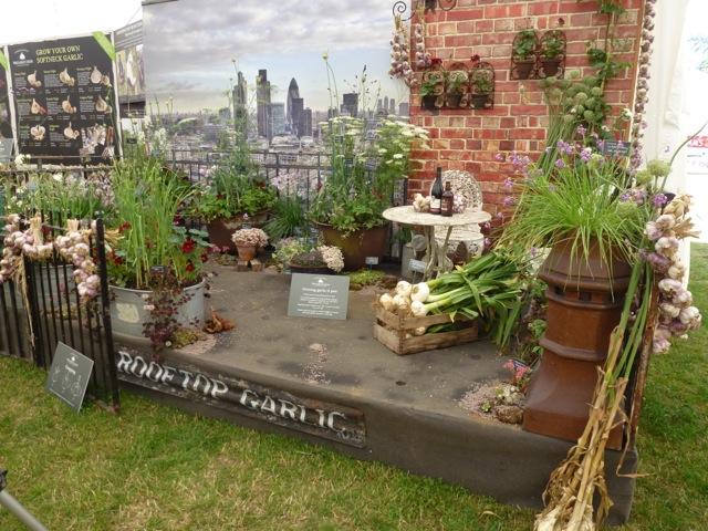 the garlic farm stand at the hampton court flower show 2013