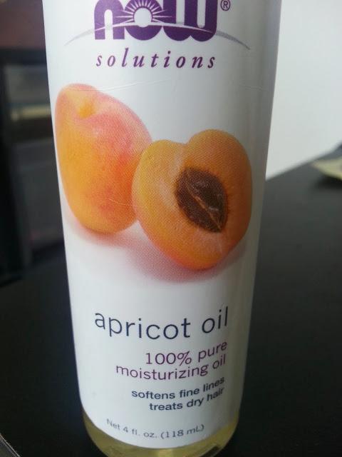 7 WAYS TO  USE APRICOT OIL FOR NATURAL HAIR