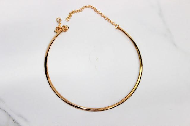 Faballey.com - Accessories - Sleek Gold Collar Necklace 