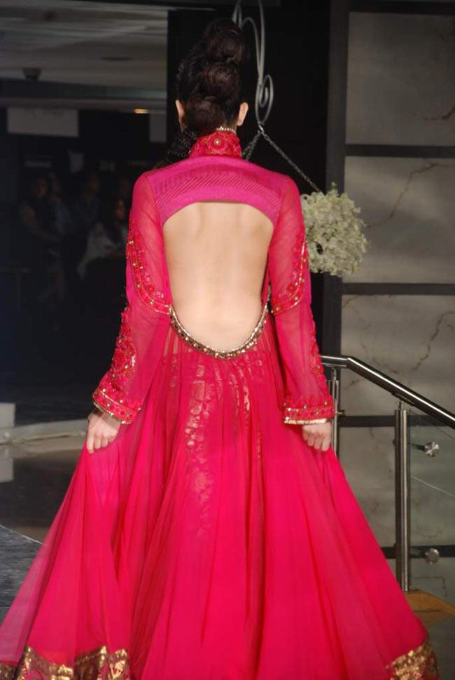 Indian Woman Back Suit Designs