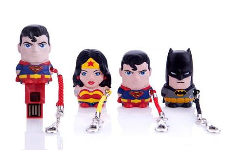 DC Comics MimoMicro USB Drive & Reader