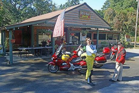 Red Bay Grocery – A Local Gem in East Walton