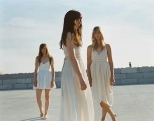 Au Revoir Simone Somebody Who artworks 000051633734 tbrdcj crop 300x237 Au Revoir Simone Somebody Who