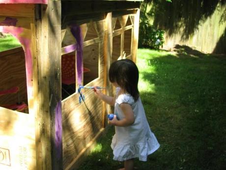 painting yes spaces castle 700x525 DIY Playhouse: Princesses Can Build a Castle Too!