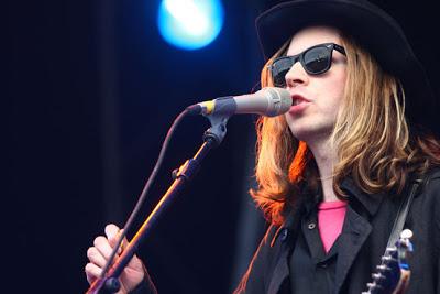 Track Of The Day: Beck - I Won't Be Long