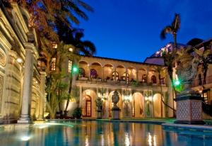 pic USA FL Miami Versace mansion pool