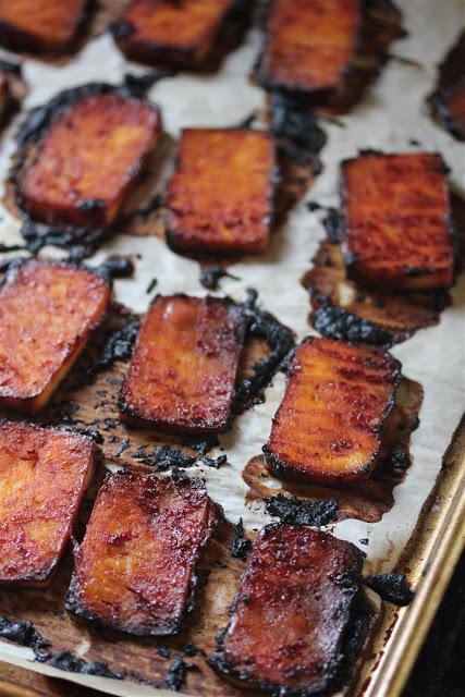 Baked Sriracha Tofu (Vegan)