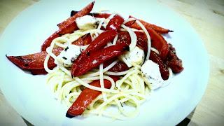 Roast pepper, tomato & mozzarella linguine