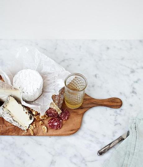 heriott-grace-cheese-board-wood