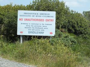Entrance to the bridleway within the perimeter of Predannack Airfield. Turn  right - don't go straight on! (Photo: Amanda Scott)