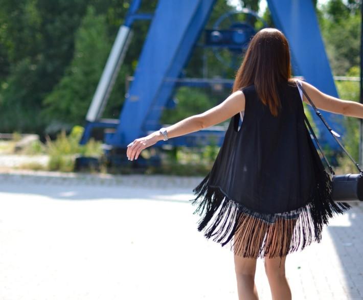 fringe vest festival look