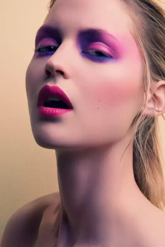 BRIGHT SUMMER BEAUTY