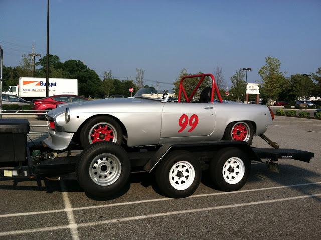 Sports-Car-at-Stop-and-Shop