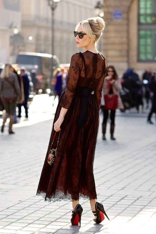 fuckyeahstreetstyle:

Ulyana Sergeenko wearing a dress that she...